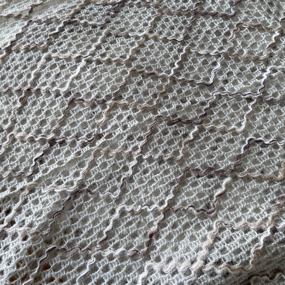 RW&CO lightweight pashmina scarf - Picture 4 of 4